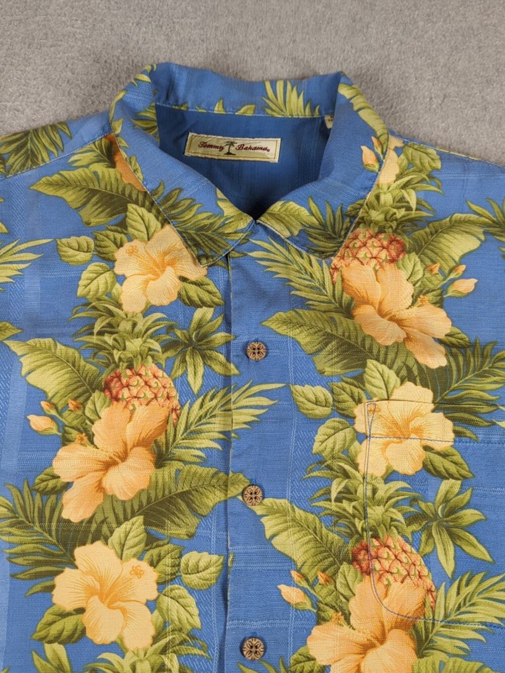 Tommy Bahama Shirt Men's Large Blue Floral 100% Silk Hawaiian Loop Collar